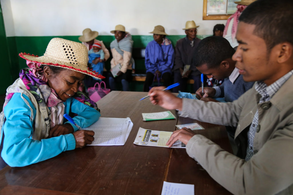 Access to safety nets through regular cash transfers while promoting nutrition, early childhood development, school attendance of children and productive activities of families in Madagascar